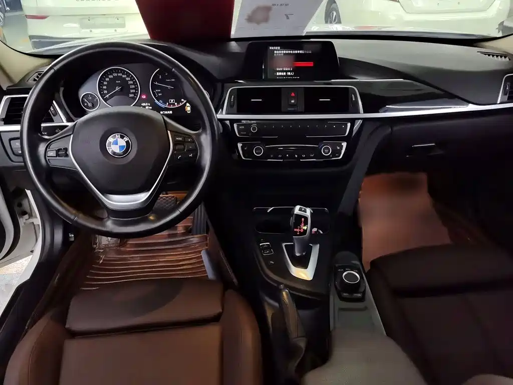 BMW 3 Series — миниатюра 18