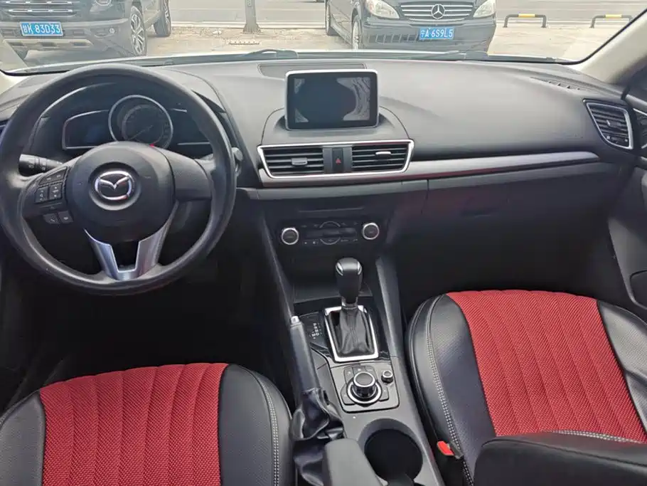Mazda 3 Axela — миниатюра 12