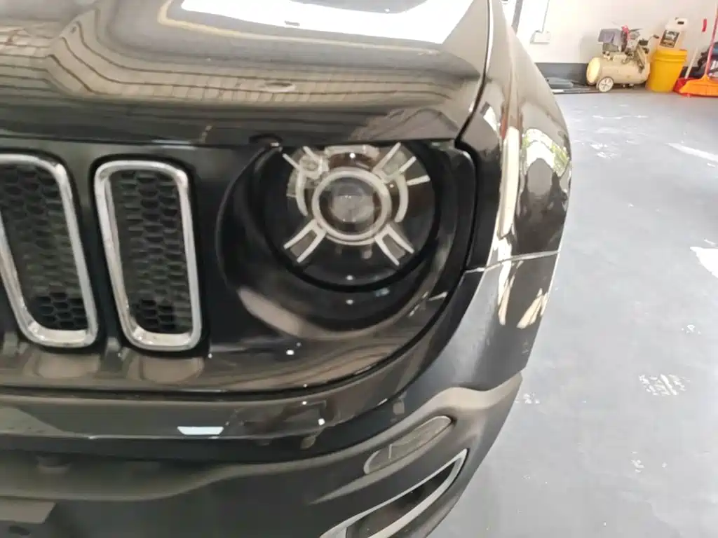 Jeep Renegade — миниатюра 24