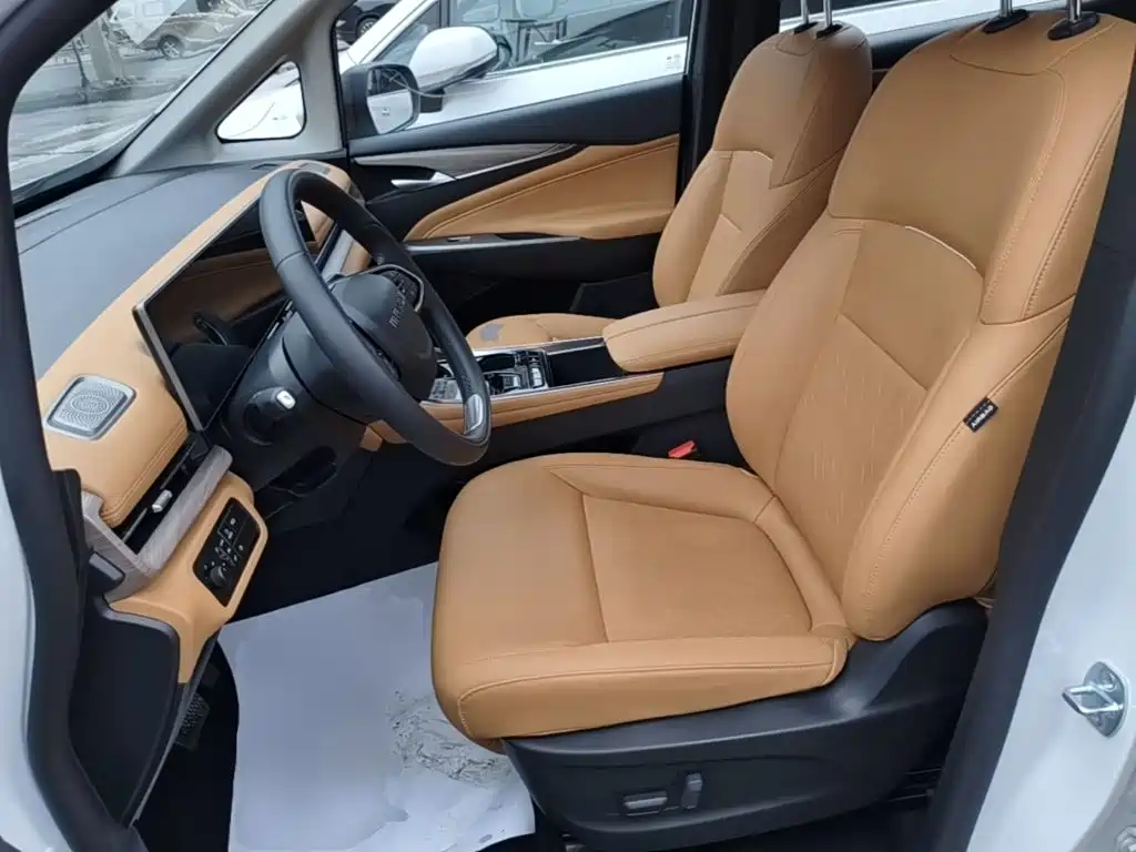 MAXUS G50 PHEV — миниатюра 15