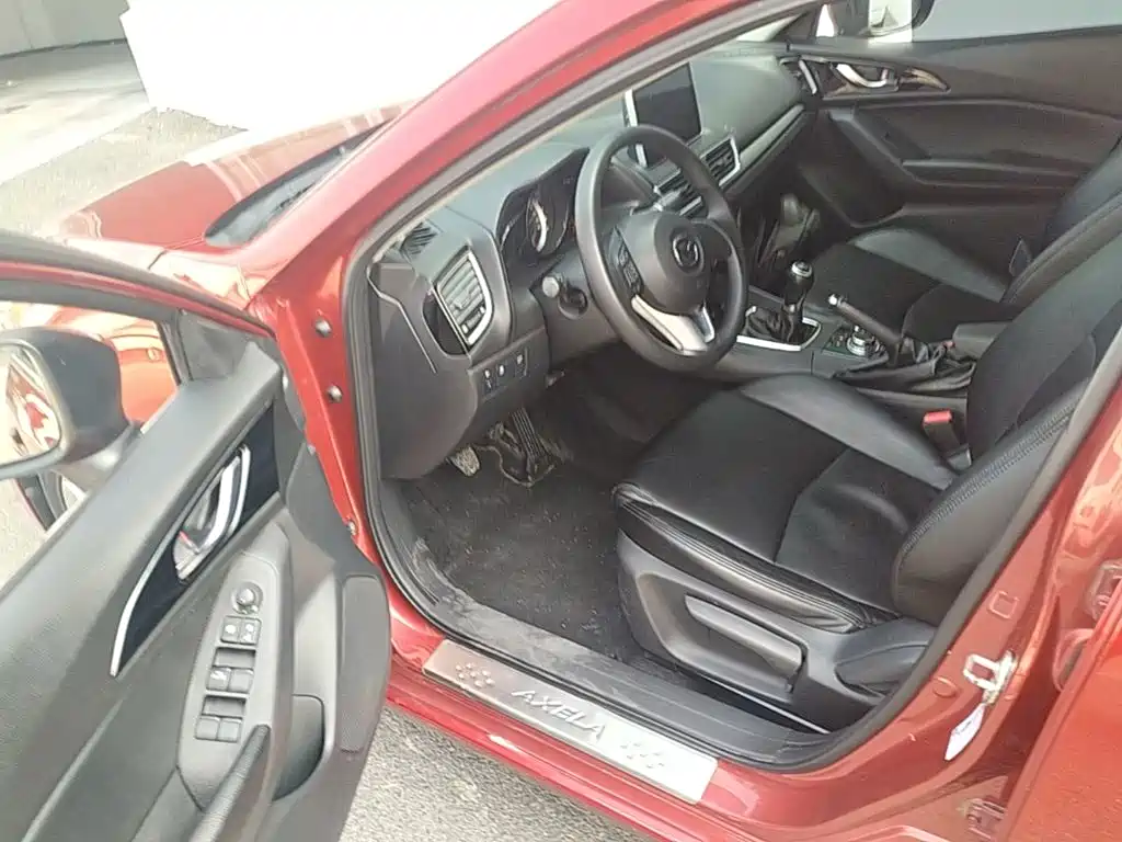 Mazda 3 Axela — миниатюра 16