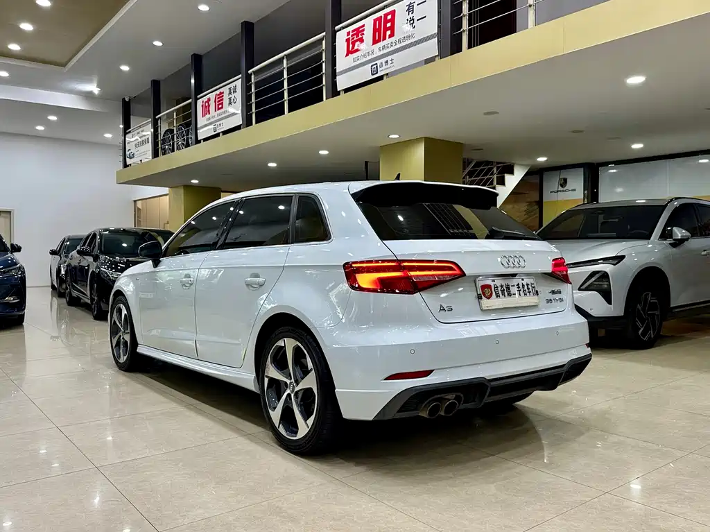 Audi A3 2019 Sportback 35 TFSI Fashion V