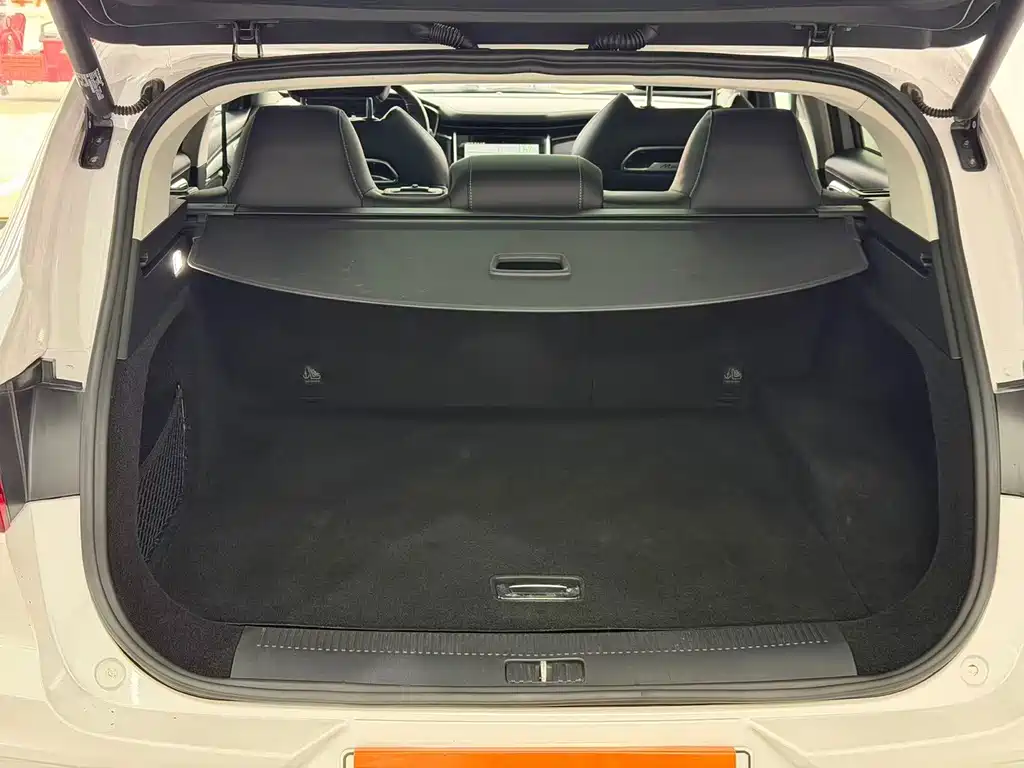 Roewe MARVEL X — миниатюра 19