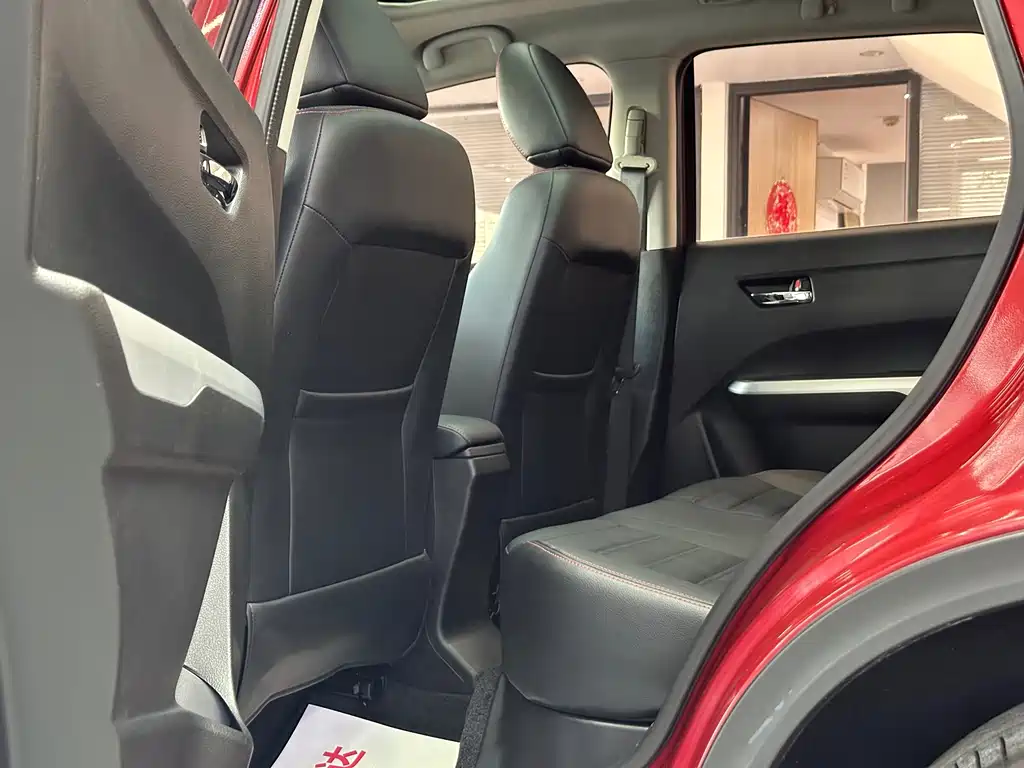 Suzuki Vitara — миниатюра 8