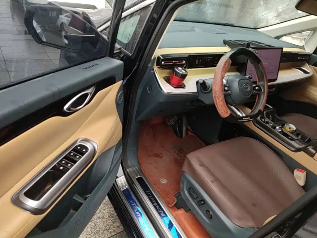 GAC Motor Trumpchi E8 PHEV — миниатюра 16