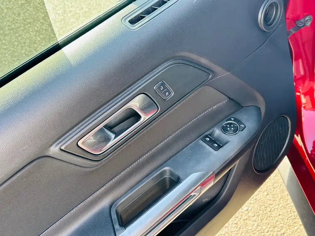 Ford Mustang 2019 2.3L EcoBoost