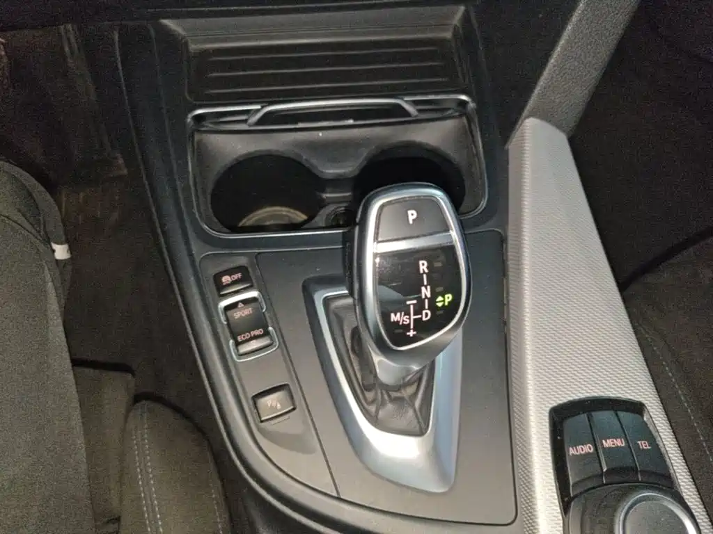 BMW 3 Series — миниатюра 14