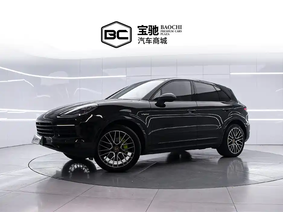 Porsche Cayenne Hybrid 2023