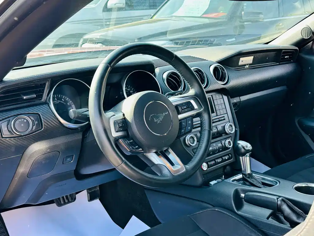 Ford Mustang 2019 2.3L EcoBoost