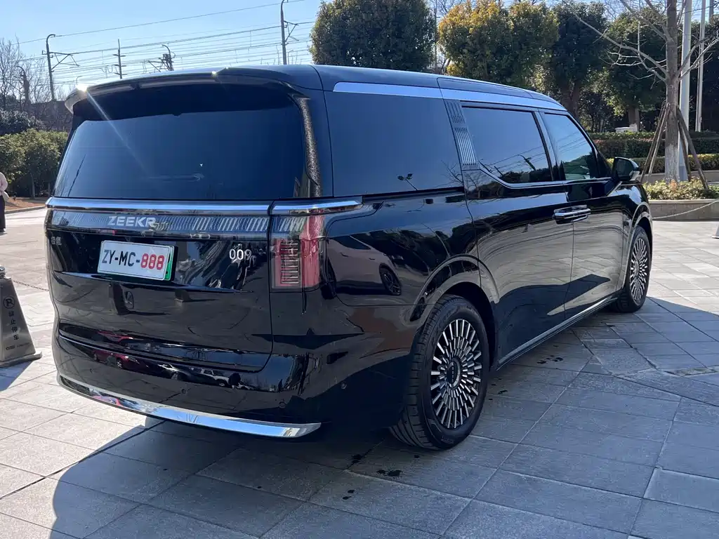 ZEEKR EXTREME KRYPTON 009