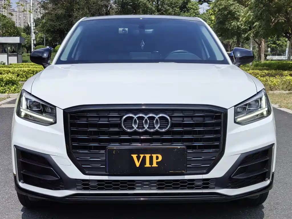 Audi Q2L — миниатюра 2