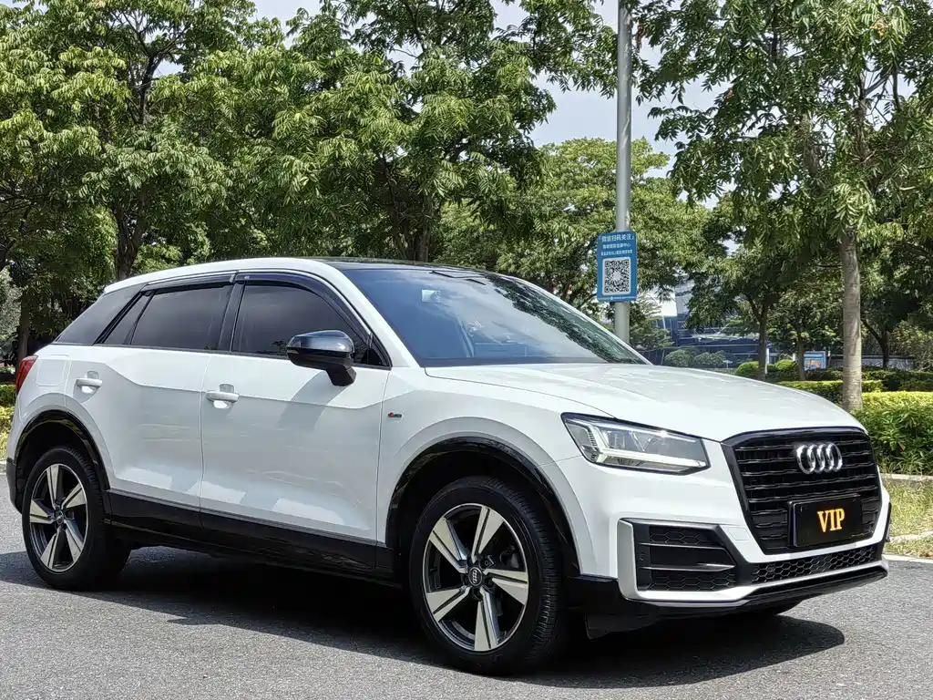 Audi Q2L — миниатюра 3