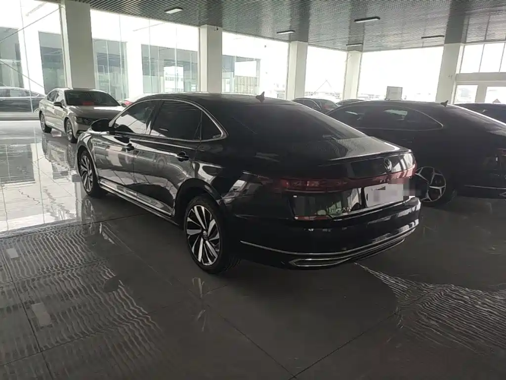 Volkswagen Passat — миниатюра 5