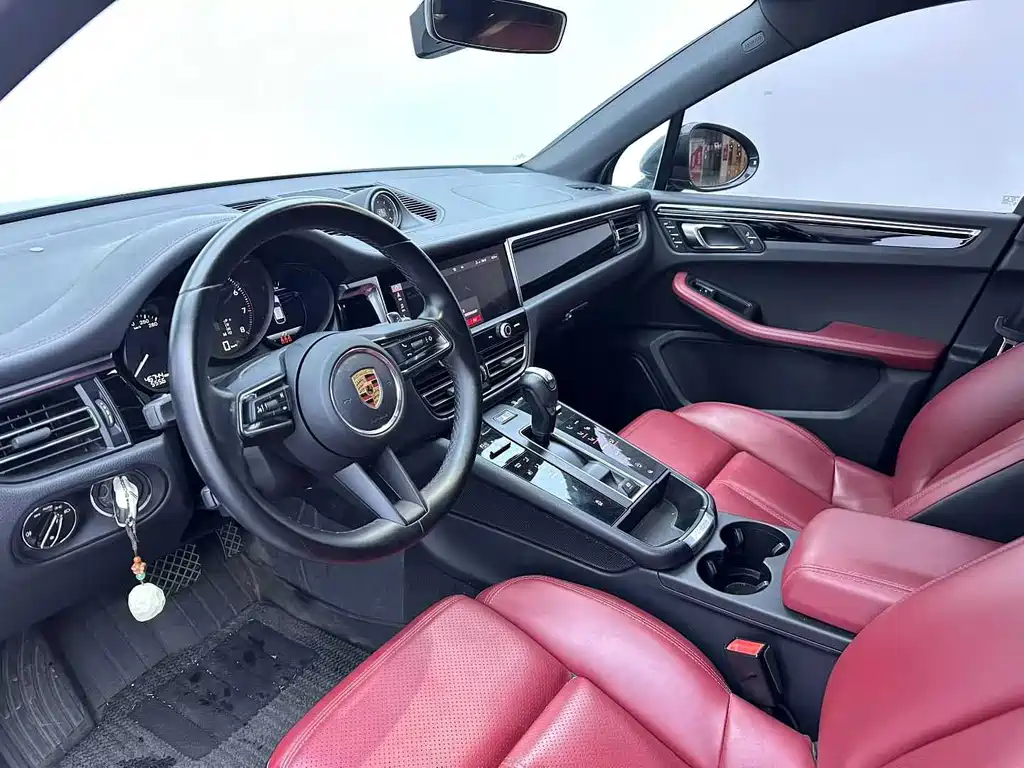 Porsche Macan — миниатюра 4