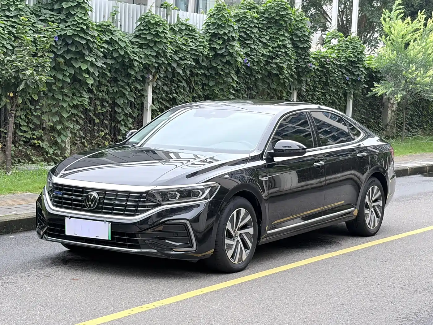 帕萨特插电混动 2023款 430PHEV 混动豪华版 2023