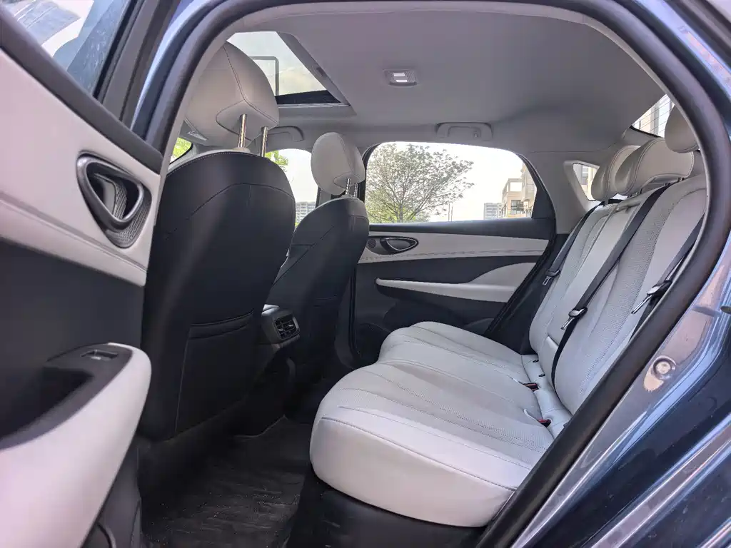 BYD Seal 05 DM-i — миниатюра 9