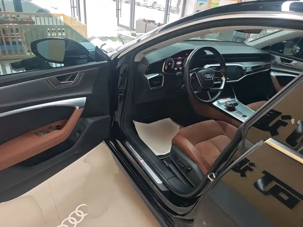 Audi A7L — миниатюра 16