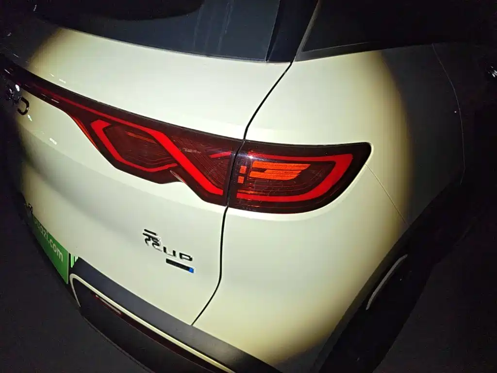 BYD Yuan UP — миниатюра 8