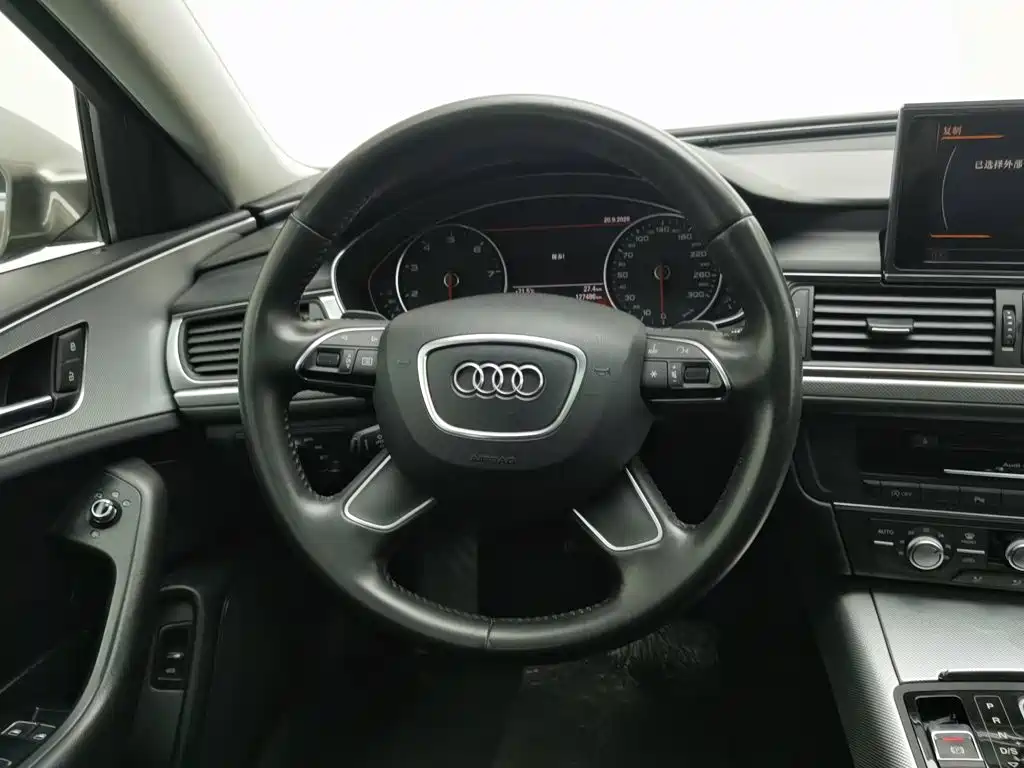 Audi A6L — миниатюра 11