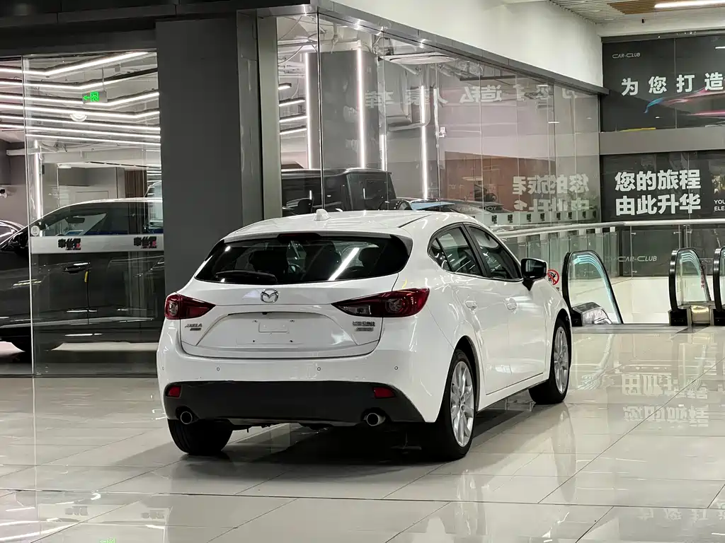 Mazda 3 Axela — миниатюра 12