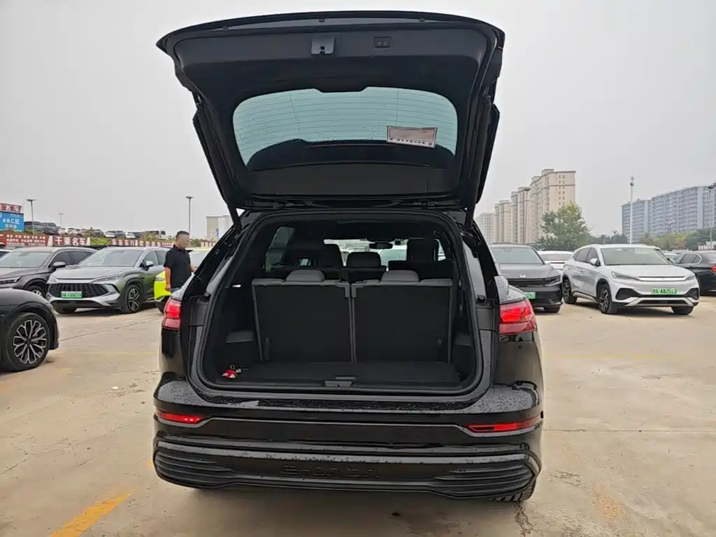 Audi Q5 e-tron — миниатюра 19