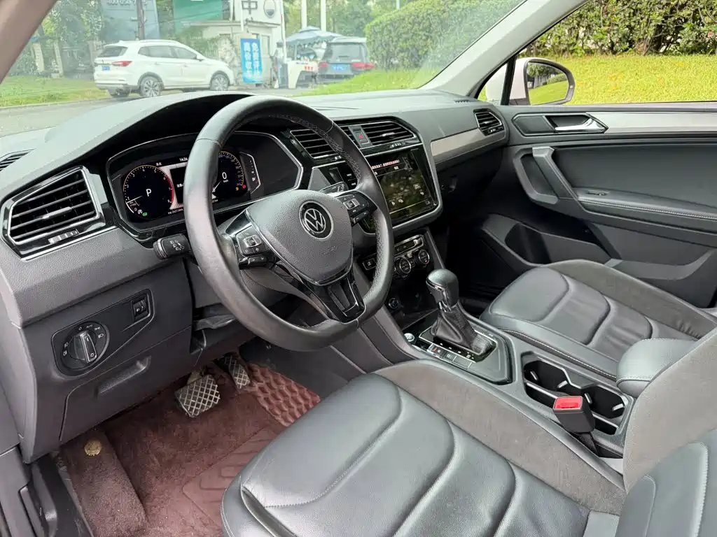 Volkswagen Tiguan L — миниатюра 7