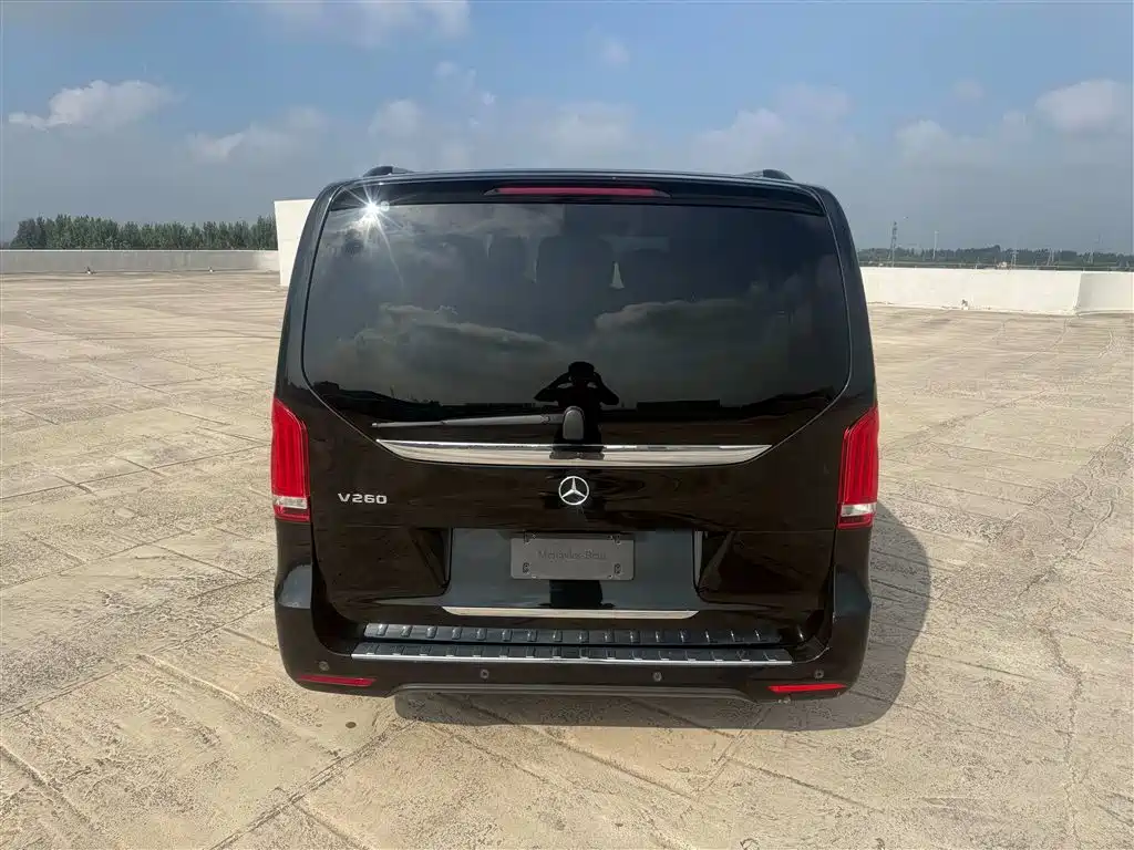 Mercedes-Benz V-Class — миниатюра 8