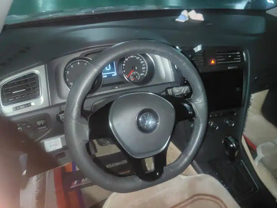 Volkswagen Golf — миниатюра 15