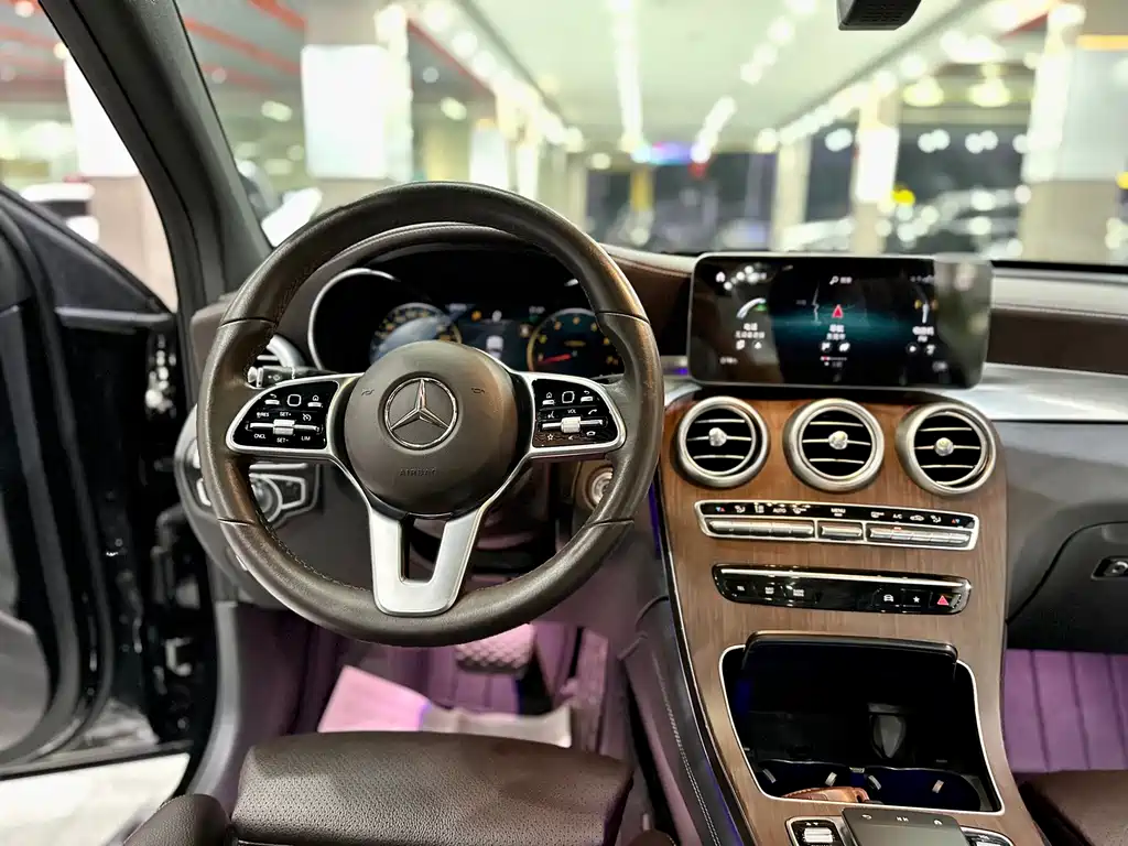 Mercedes-Benz GLC — миниатюра 12
