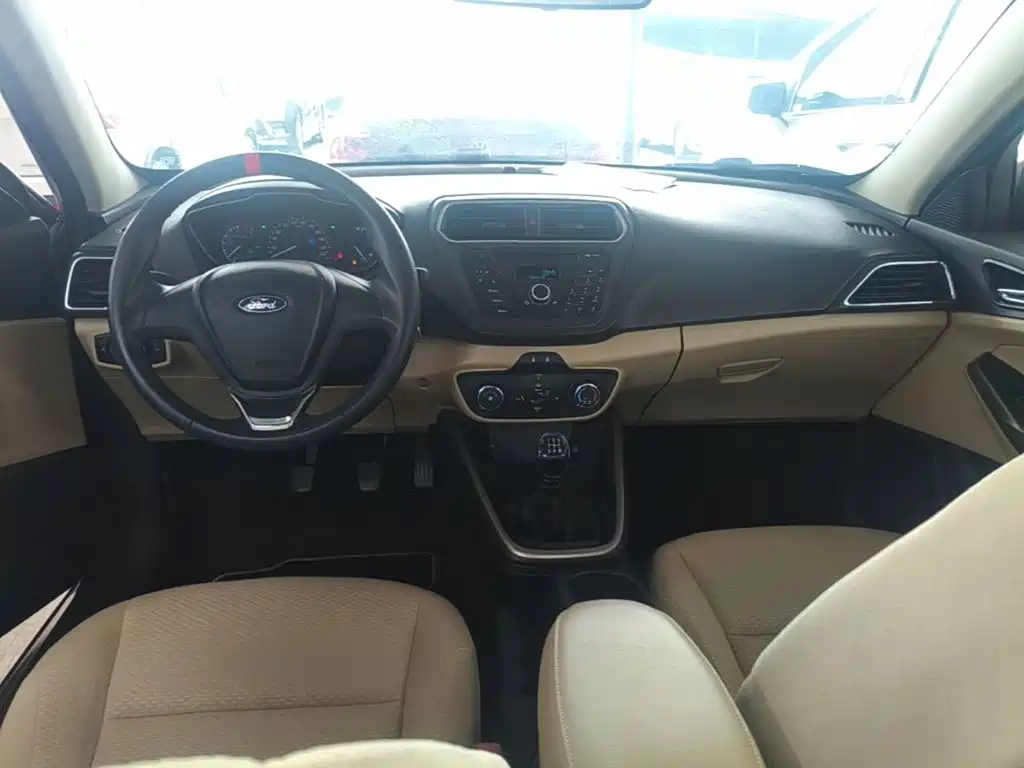 Ford Escort — миниатюра 10