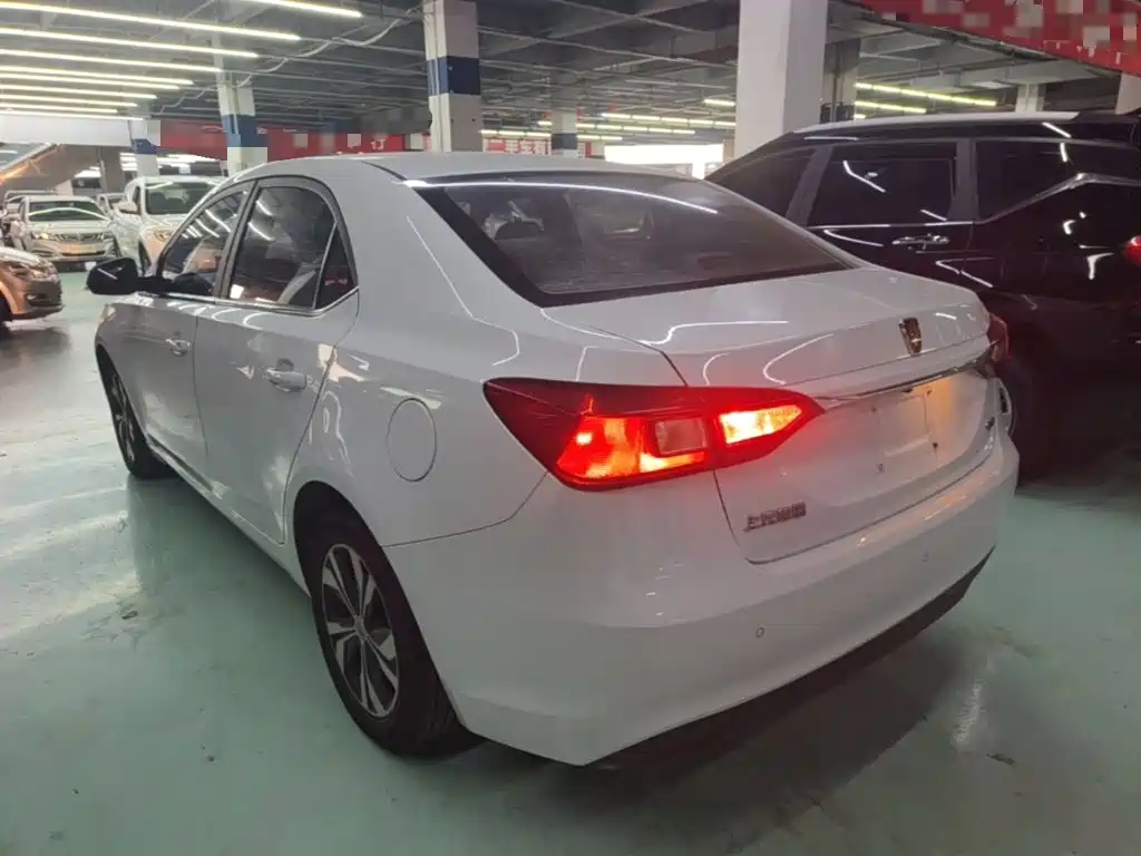 Roewe 360 — миниатюра 5