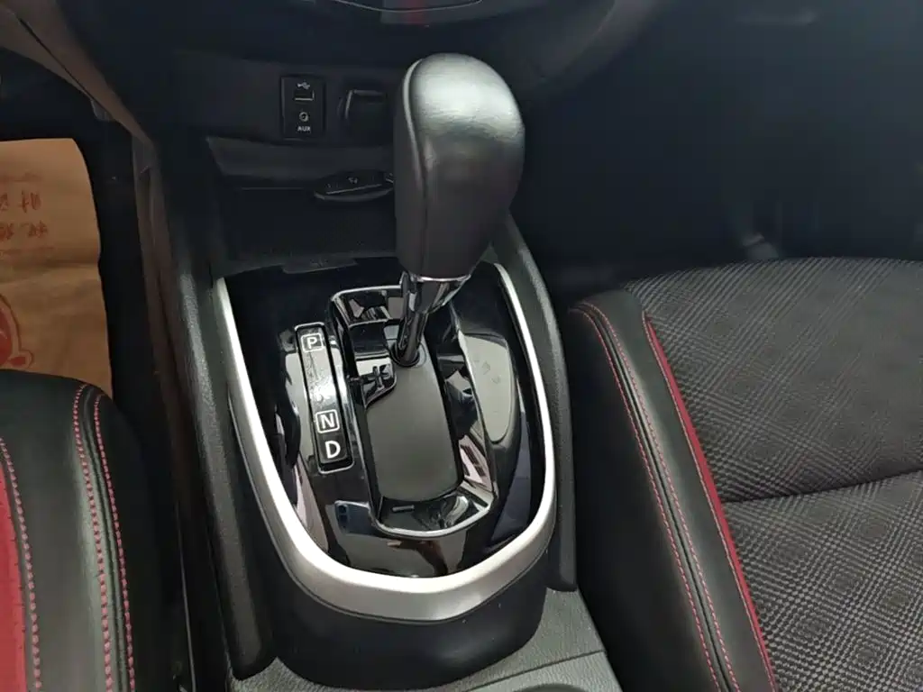 Nissan Qashqai — миниатюра 14
