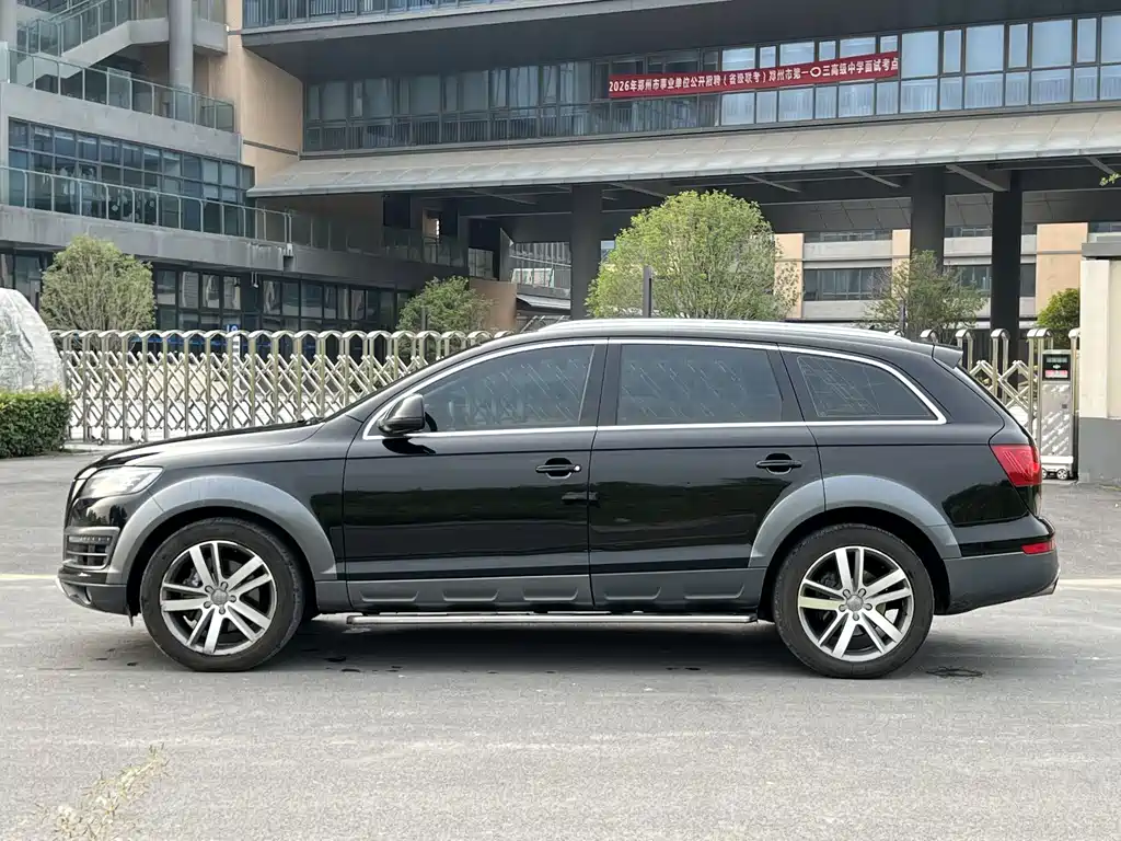 Audi Q7 — миниатюра 8