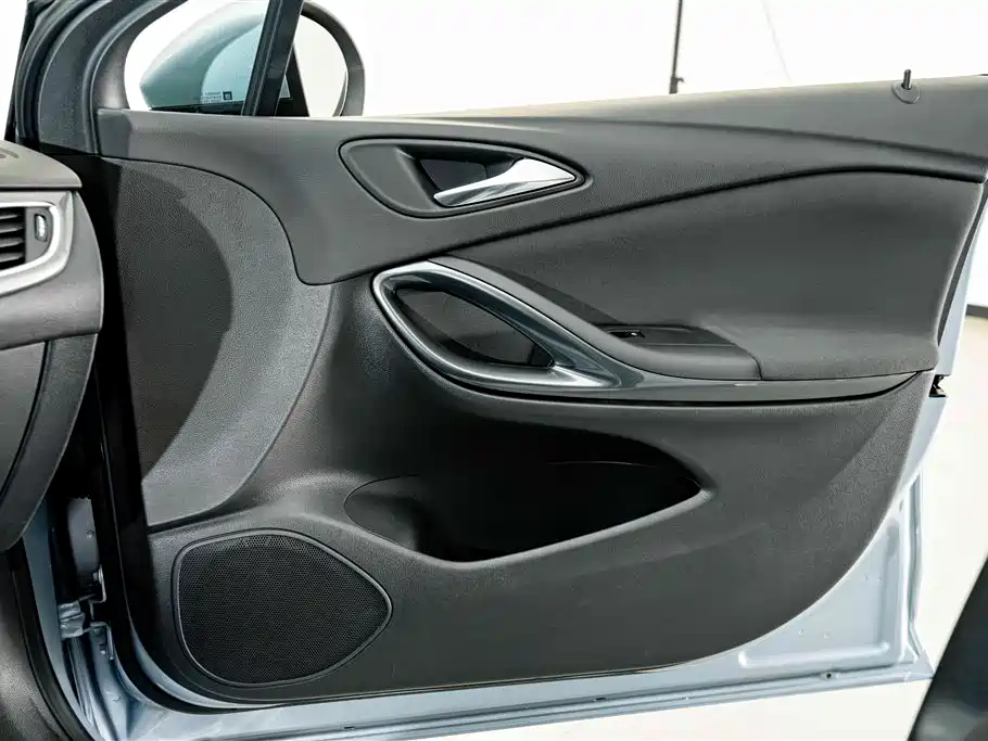 Buick Verano — миниатюра 15