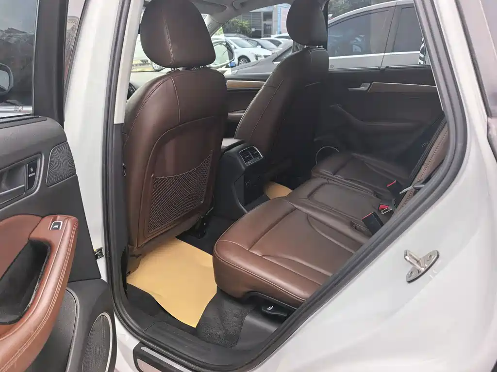 Audi Q5 (Import) — миниатюра 5