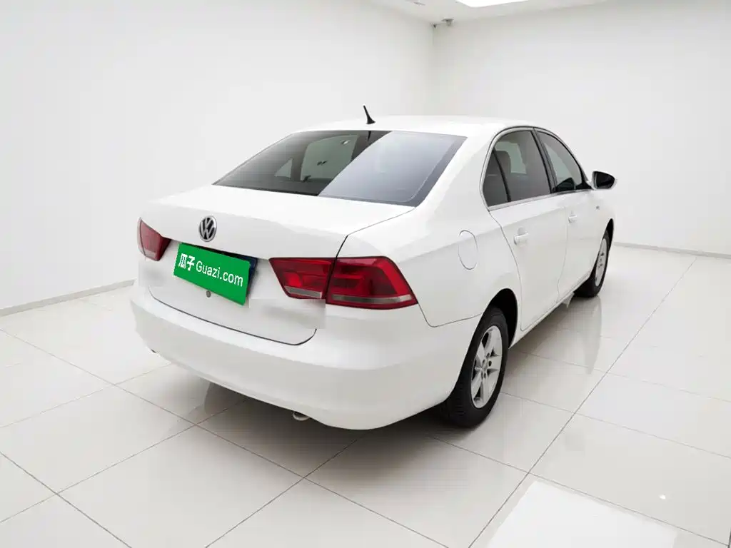 Volkswagen Santana — миниатюра 6