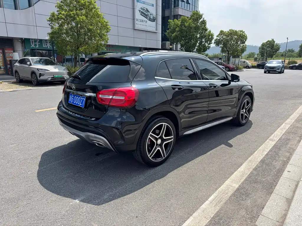 Mercedes-Benz GLA — миниатюра 6