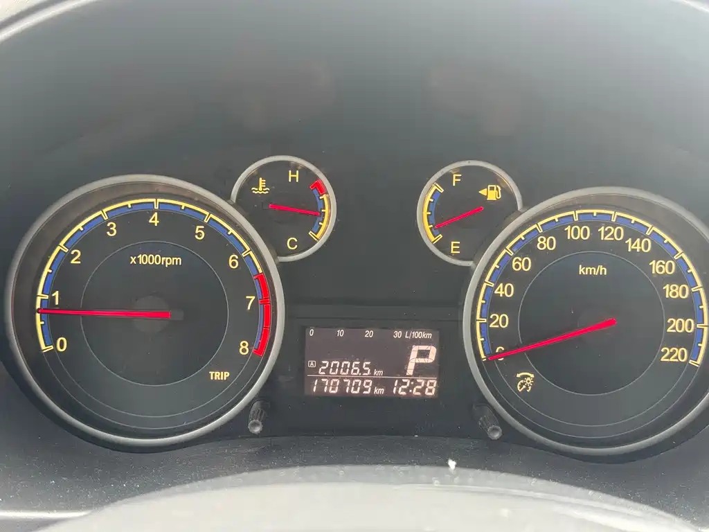Suzuki SX4 — миниатюра 32