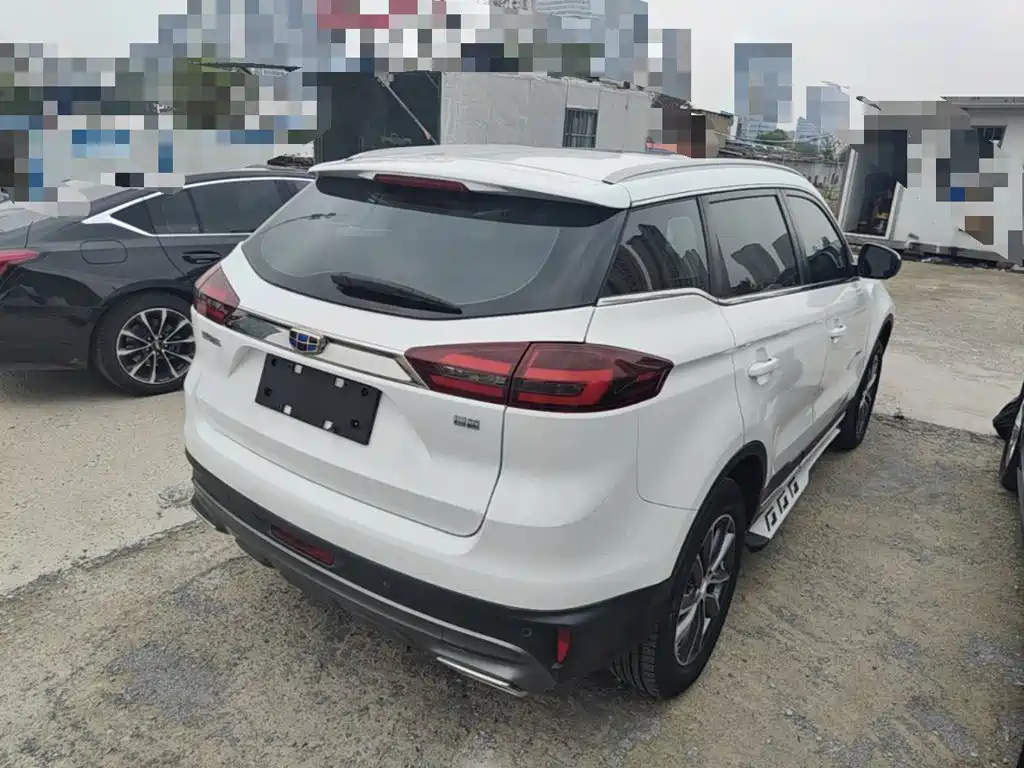 Geely Boyue — миниатюра 7