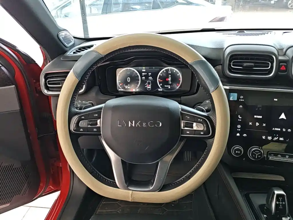 Lynk & Co 03 — миниатюра 11