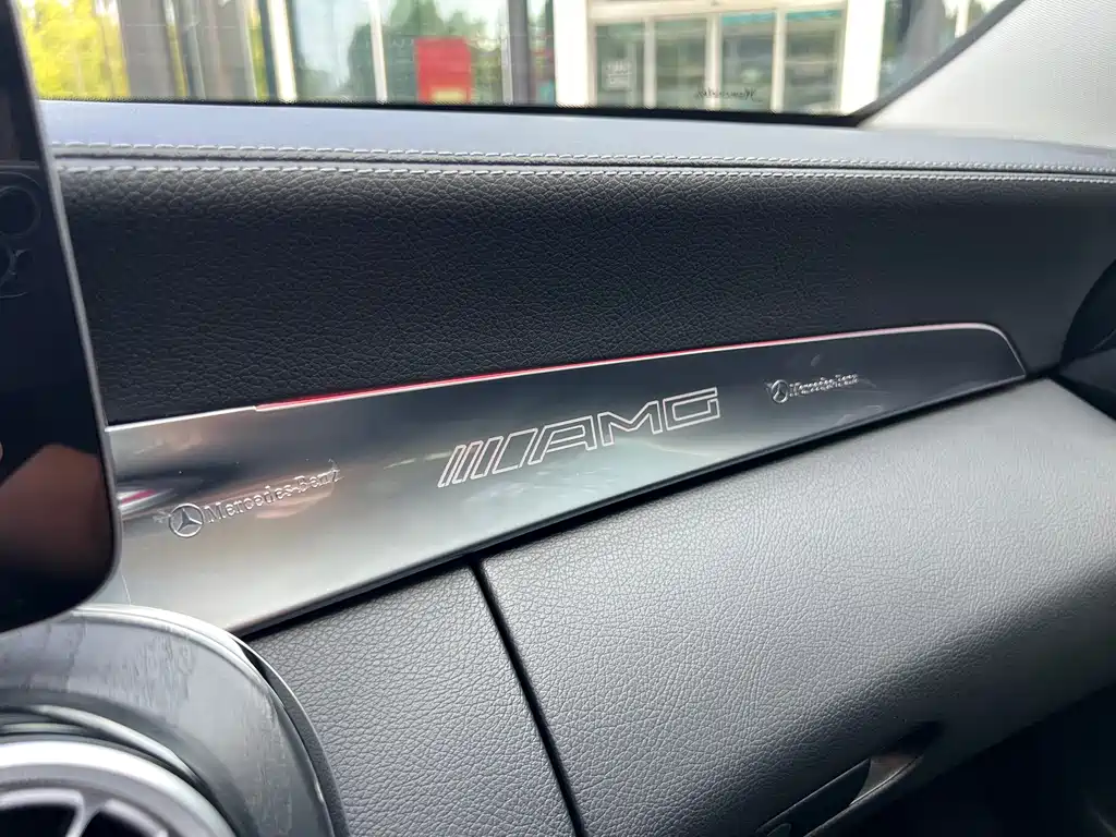 Mercedes-Benz C-Class — миниатюра 16