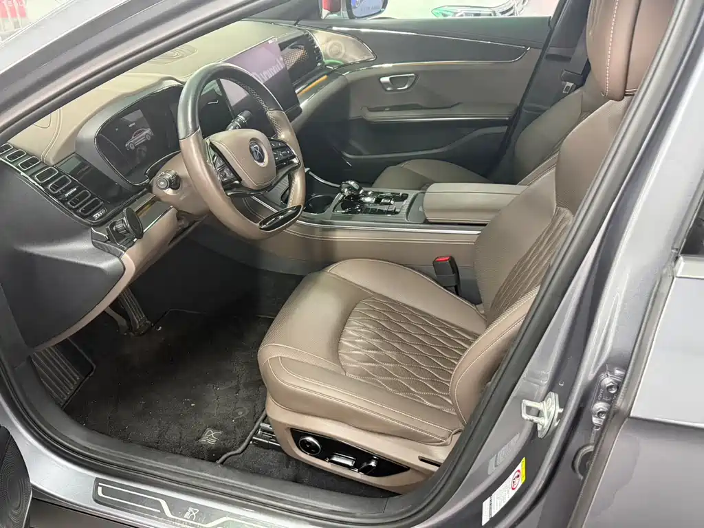 BYD Han — миниатюра 8