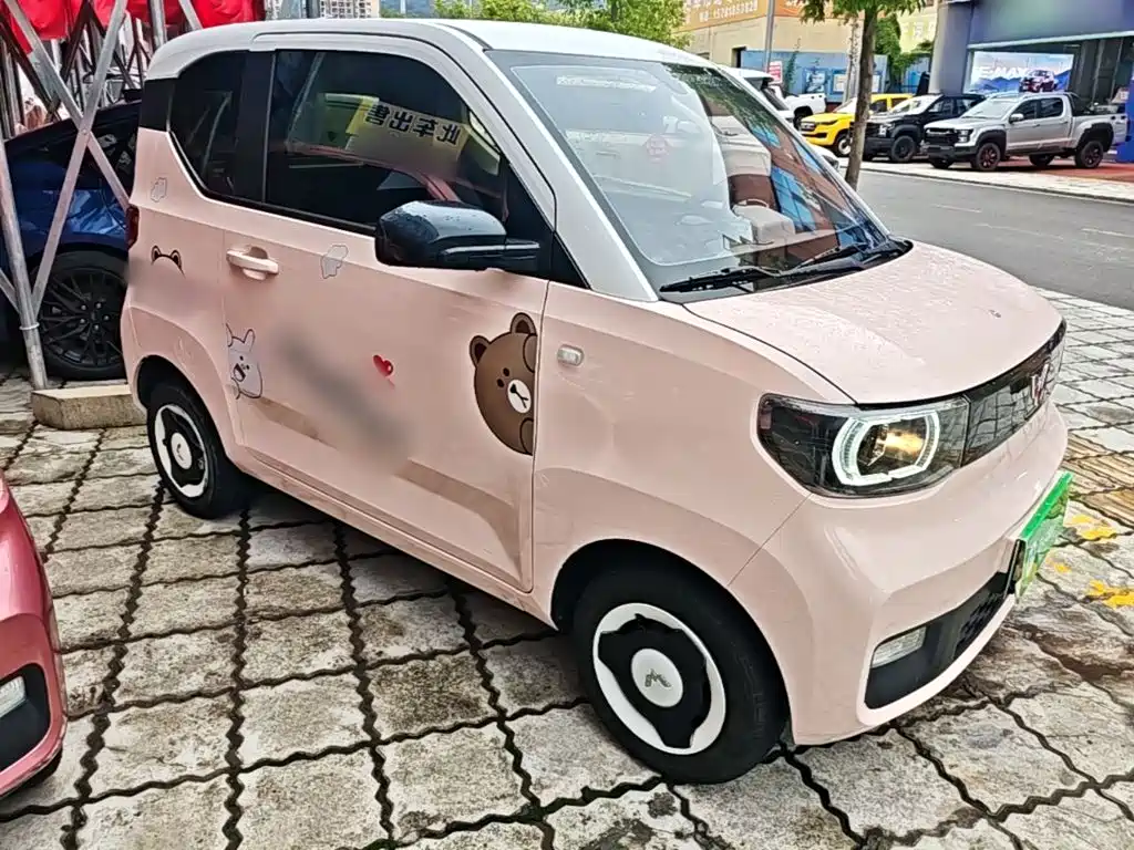 Wuling MINIEV — миниатюра 4