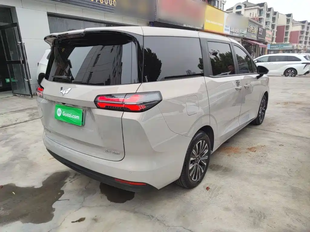 Wuling Xingguang 730 New Energy — миниатюра 7