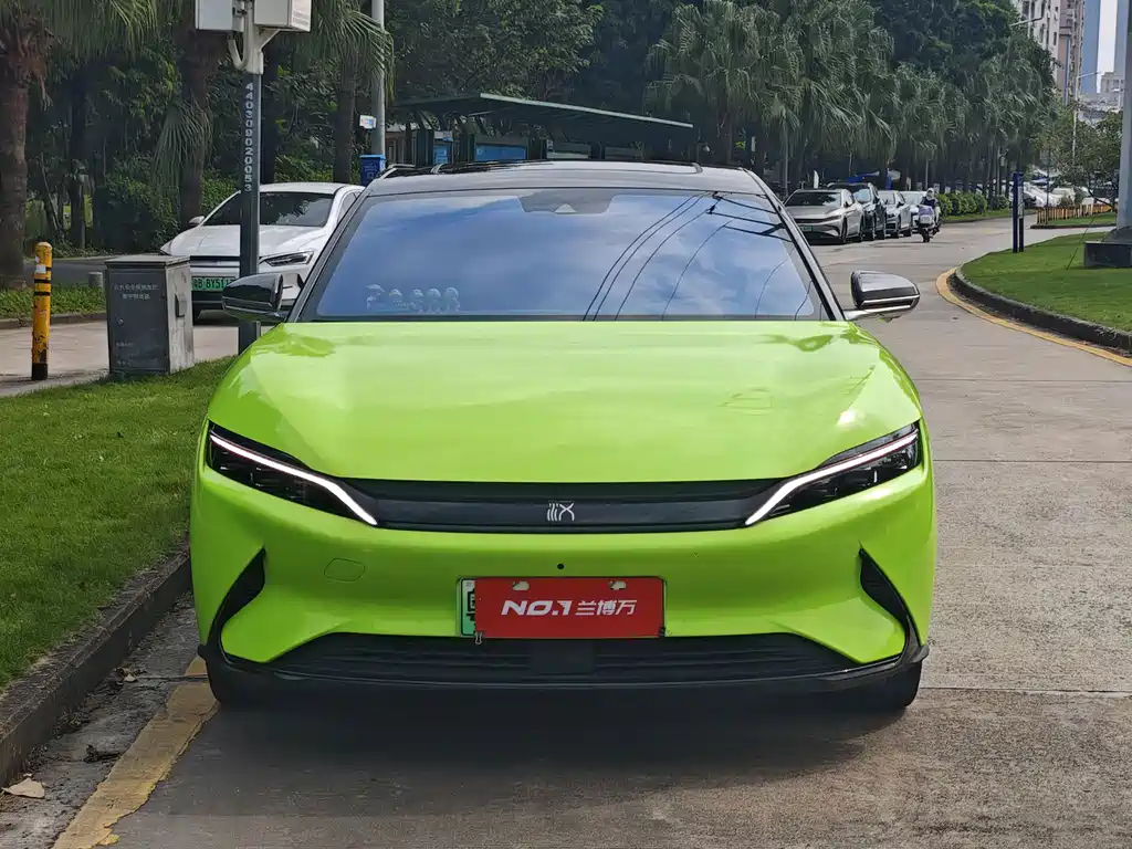 BYD Han — миниатюра 2
