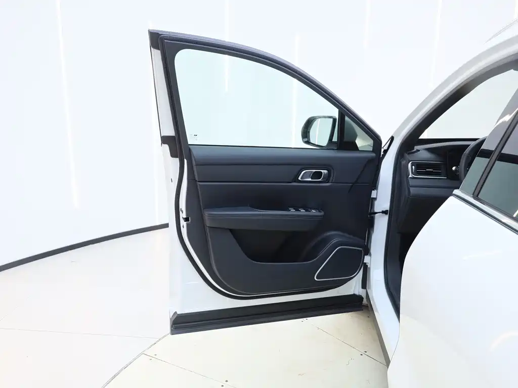 Li Auto Li ONE — миниатюра 10