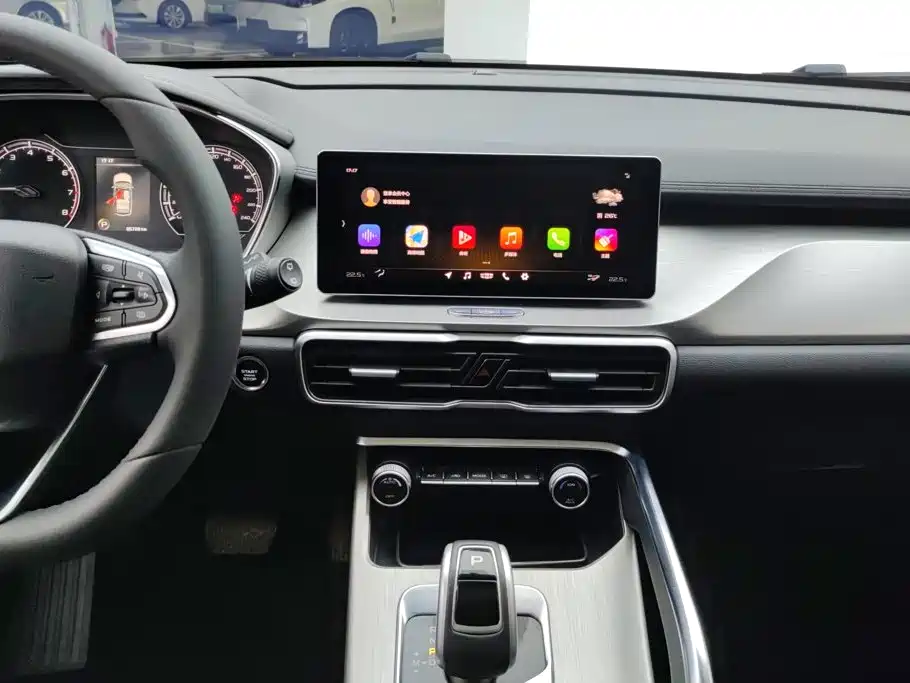 Geely Binyue — миниатюра 13