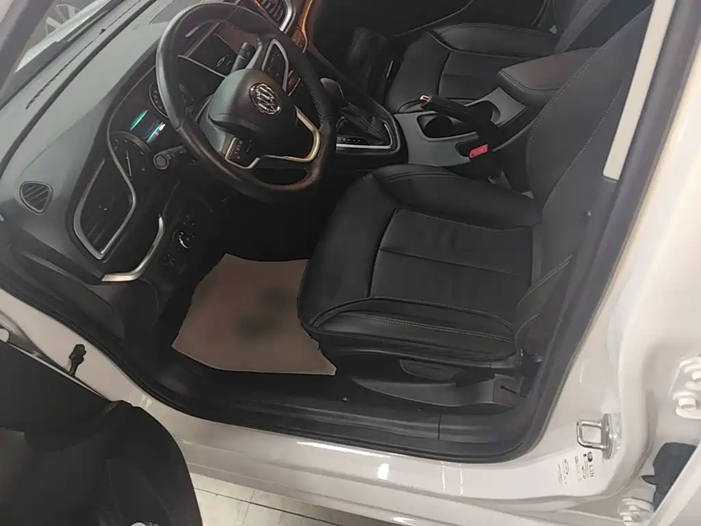 Buick Excelle — миниатюра 15