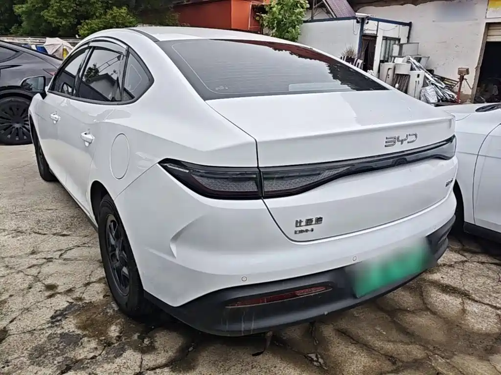 BYD Seal 05 DM-i — миниатюра 5