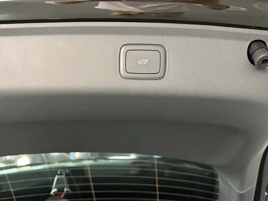 Audi E5 Sportback — миниатюра 10